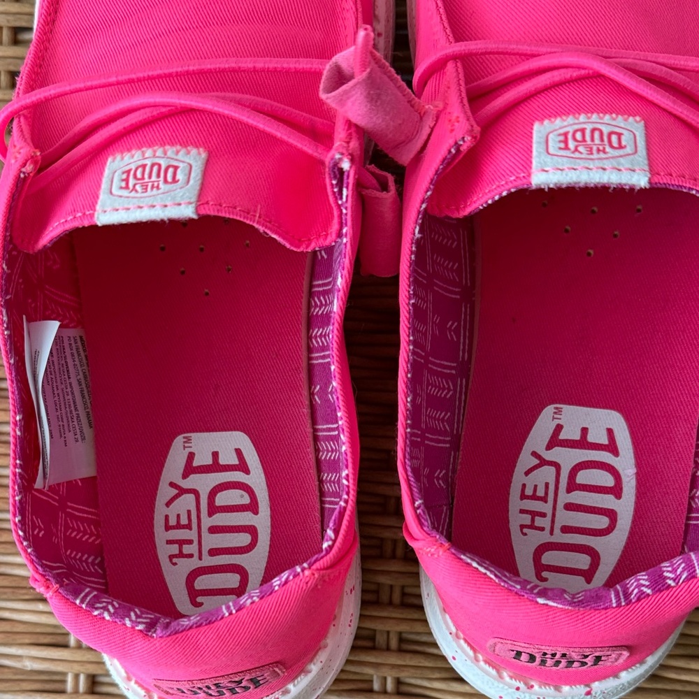 Hey Dude Women's Neon Pink Flats - Picture 3 of 6